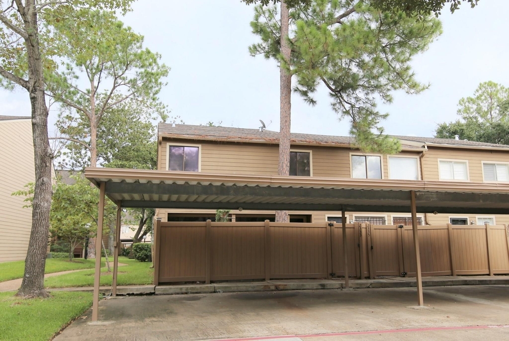 2333 Briarwest - Photo 22