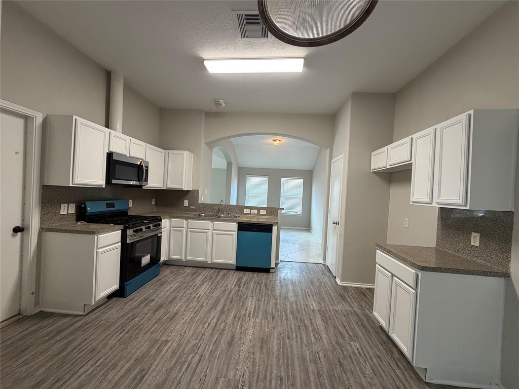 4211 Buras Pass Lane - Photo 4