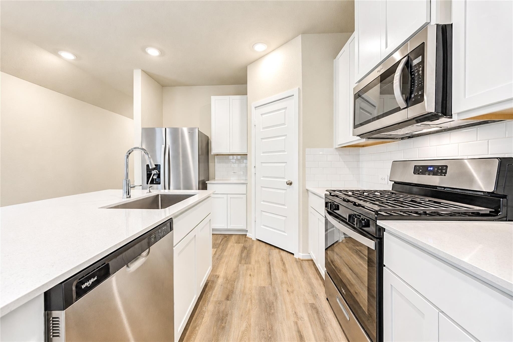 18539 Landing Meadows Lane - Photo 3