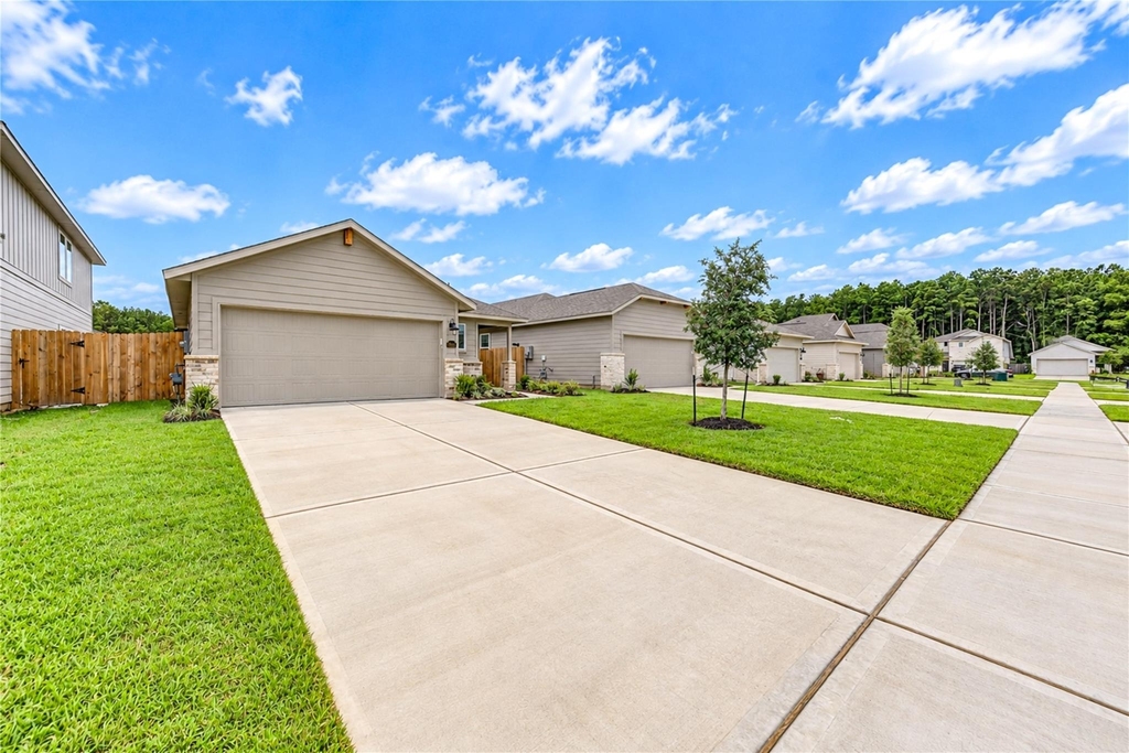 18539 Landing Meadows Lane - Photo 1