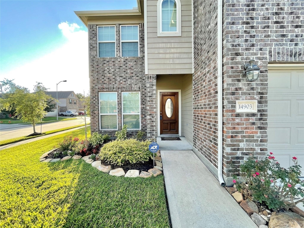 14903 Vinegrove Falls Court - Photo 1