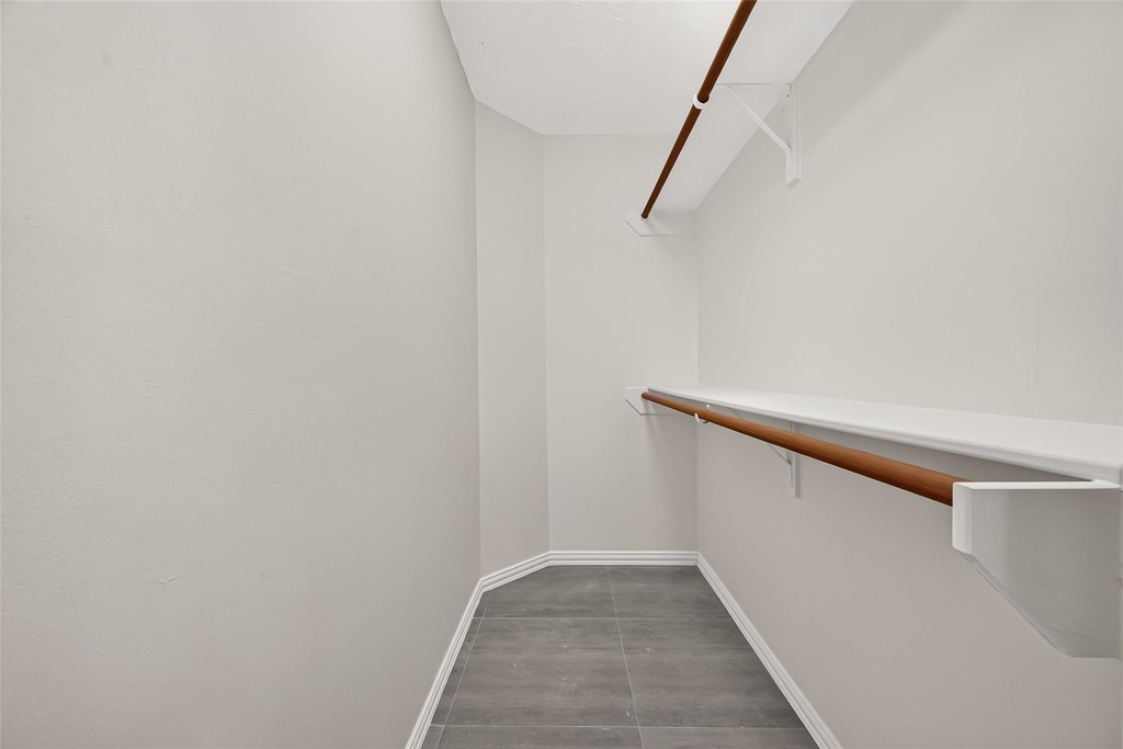 12502 Venus Park Lane - Photo 13