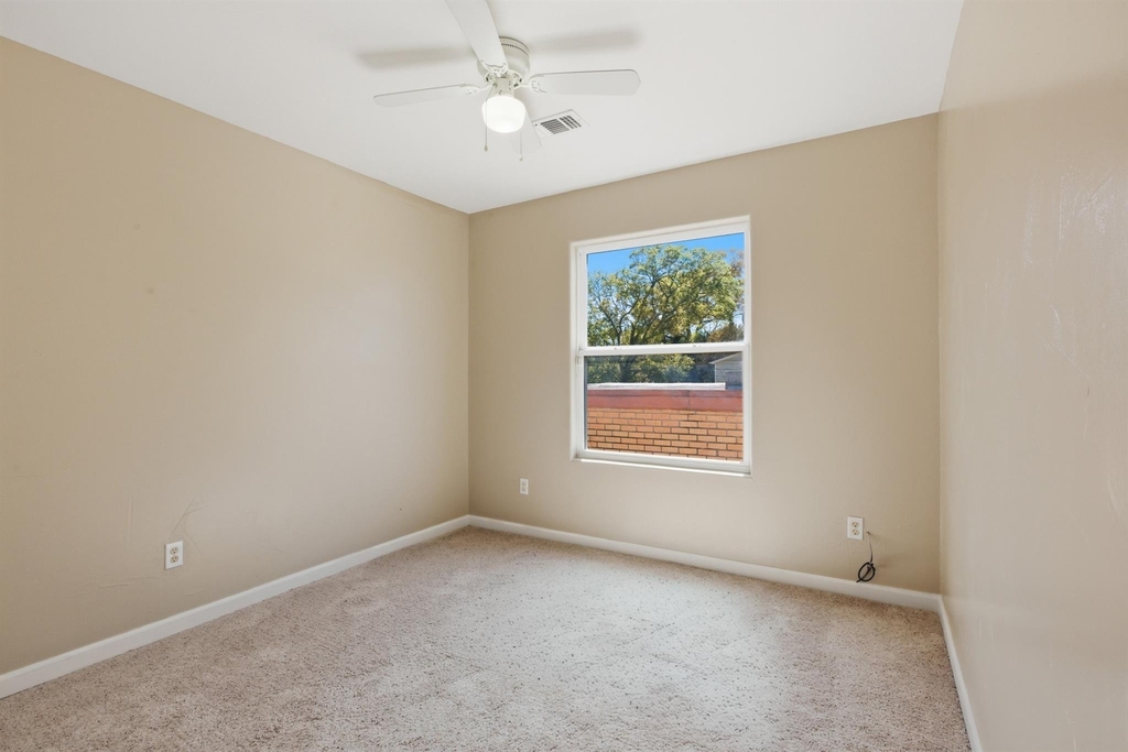 313 Grand Avenue - Photo 35