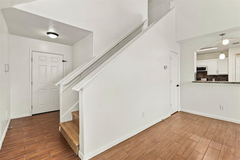 7842 Winding Creek View - Photo 4