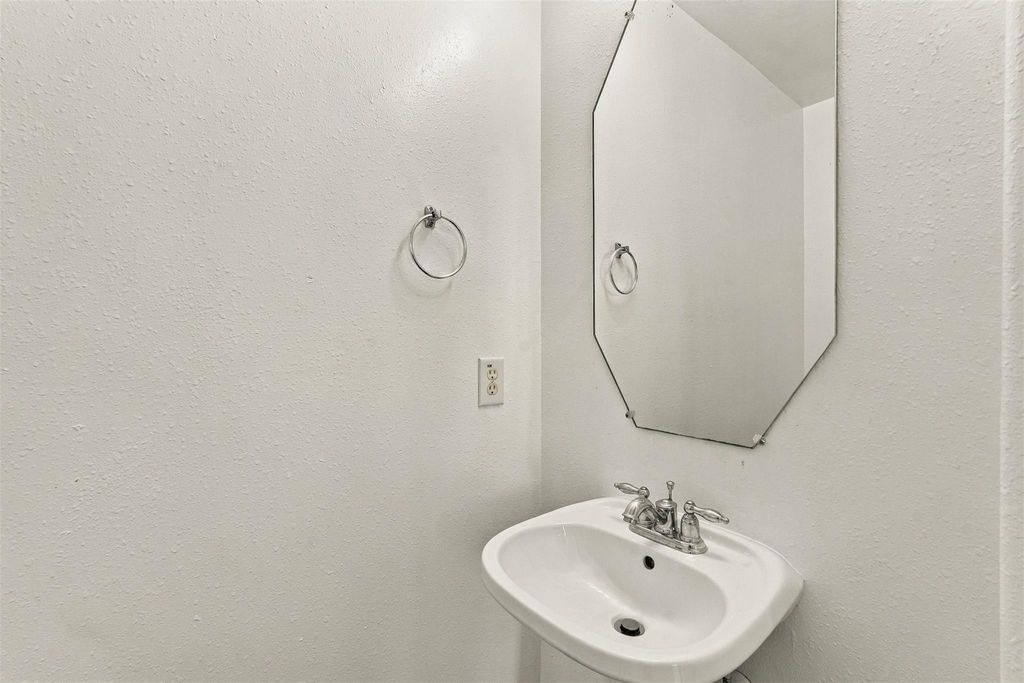 7842 Winding Creek View - Photo 22