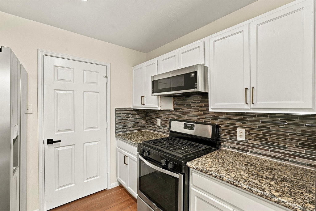7842 Winding Creek View - Photo 13