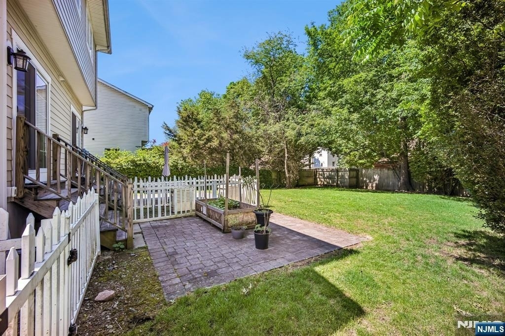 39 Grove - Photo 21