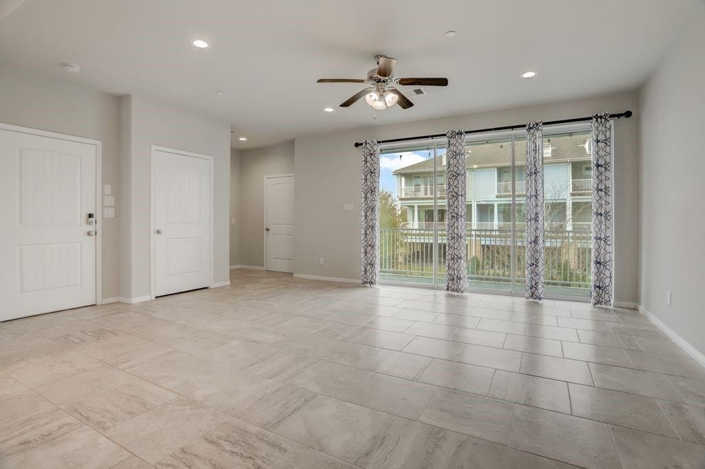 2714 Veranda Falls - Photo 5