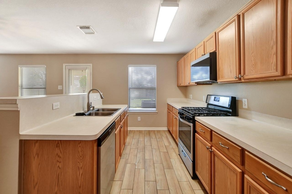 3339 Legends Shadow Drive - Photo 20