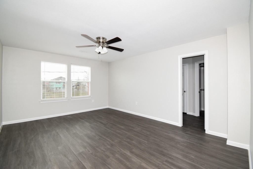 4719 19th Street - Photo 7
