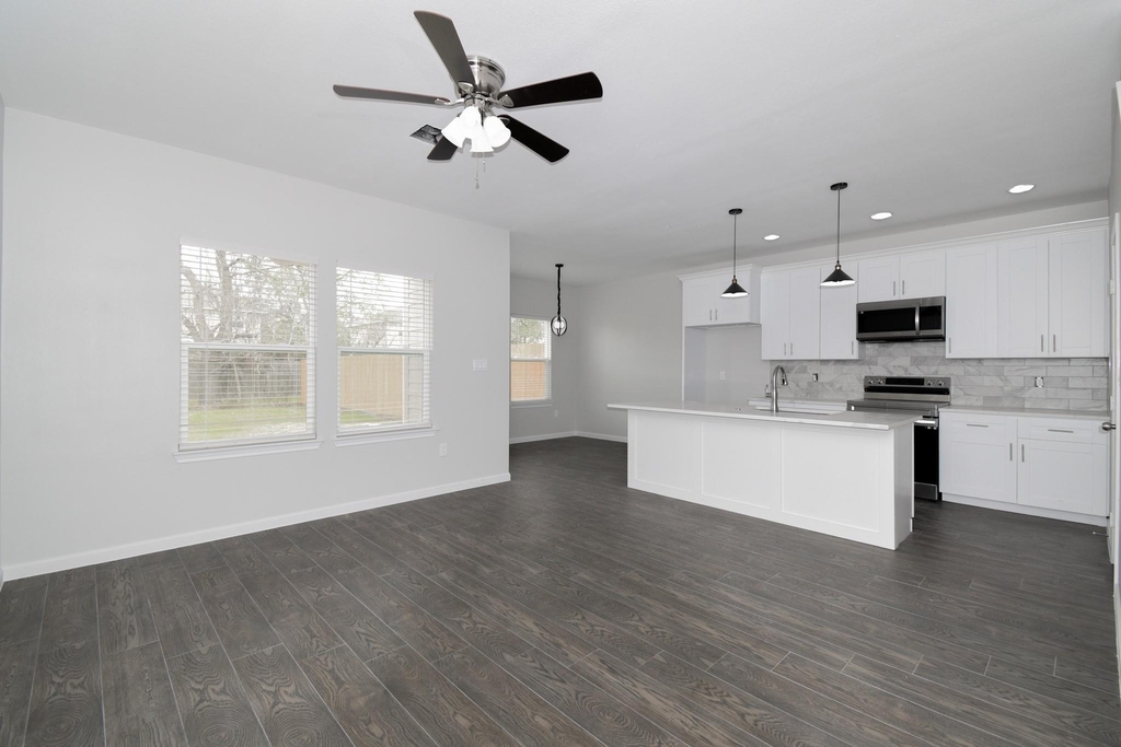 4719 19th Street - Photo 5