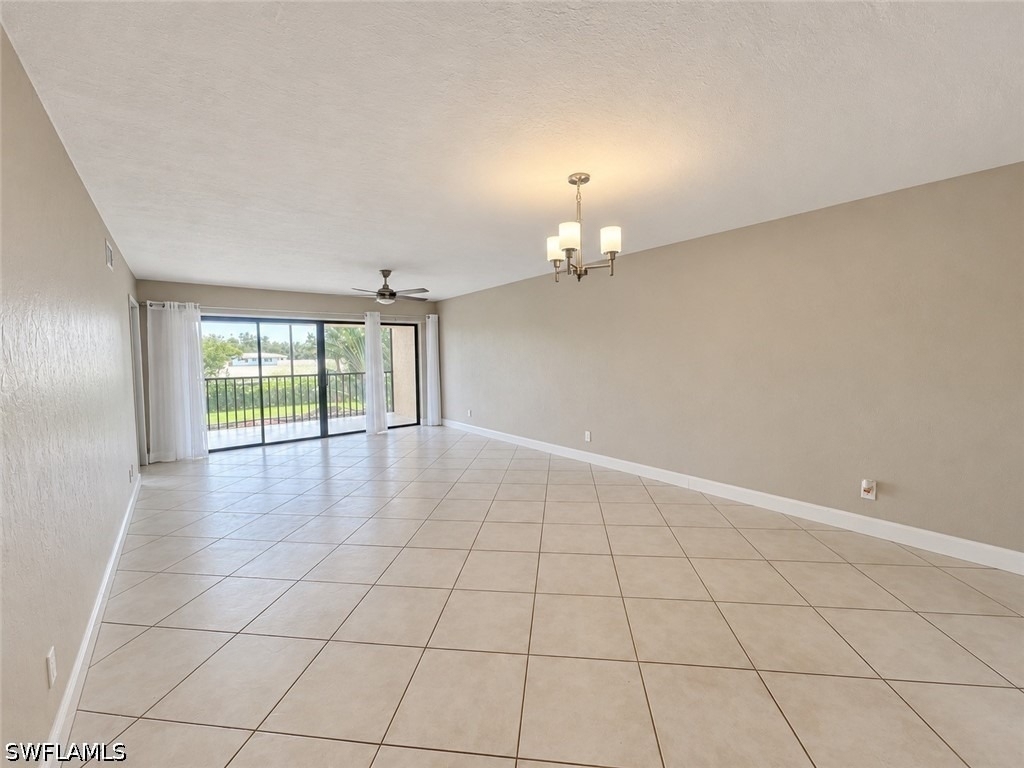 700 Valley Stream Drive - Photo 3