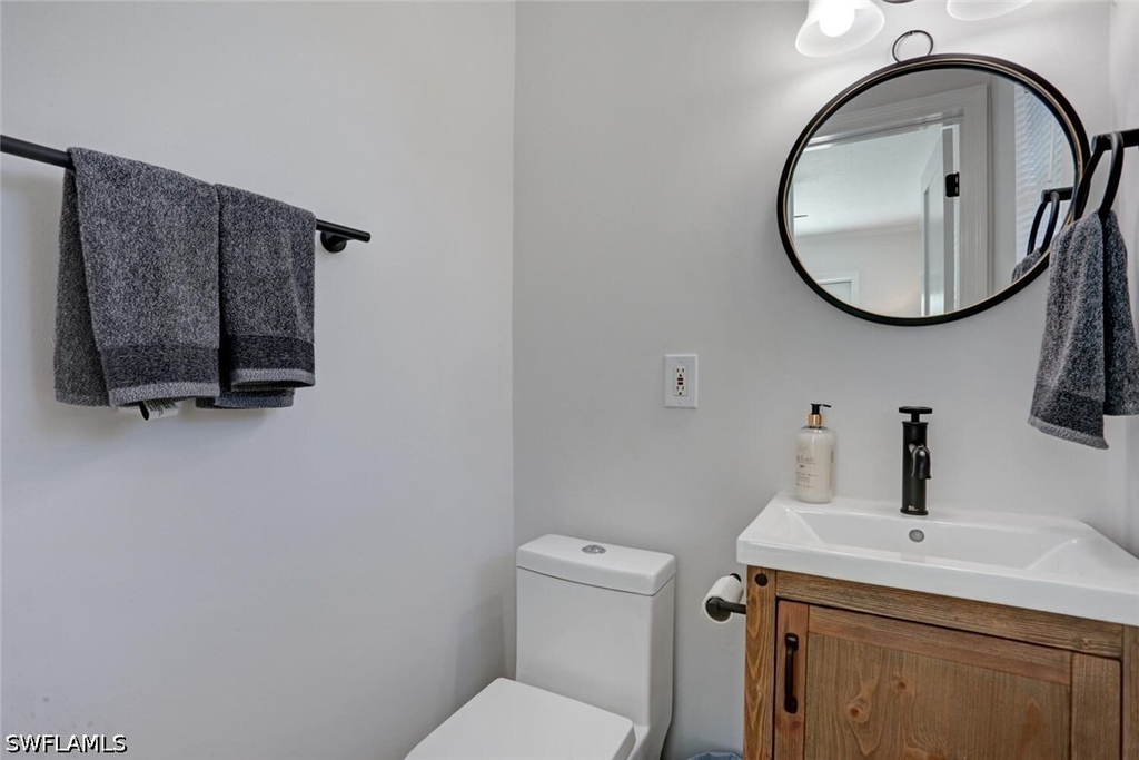982 13th Street N - Photo 24