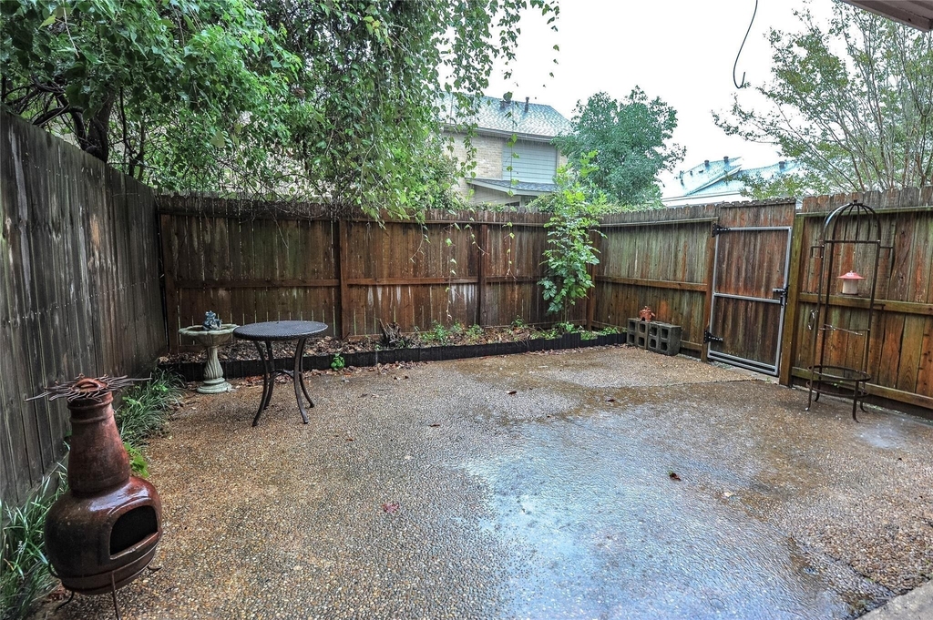 12633 Memorial Drive - Photo 14