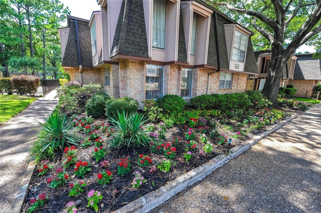 12633 Memorial Drive - Photo 17