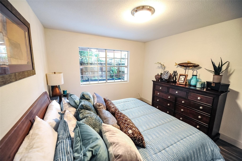 12633 Memorial Drive - Photo 10