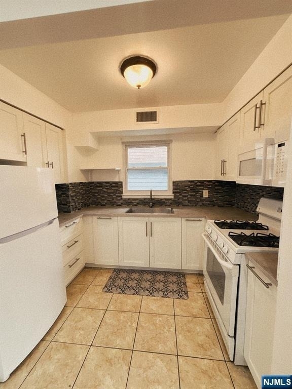 389 Dewolf - Photo 1