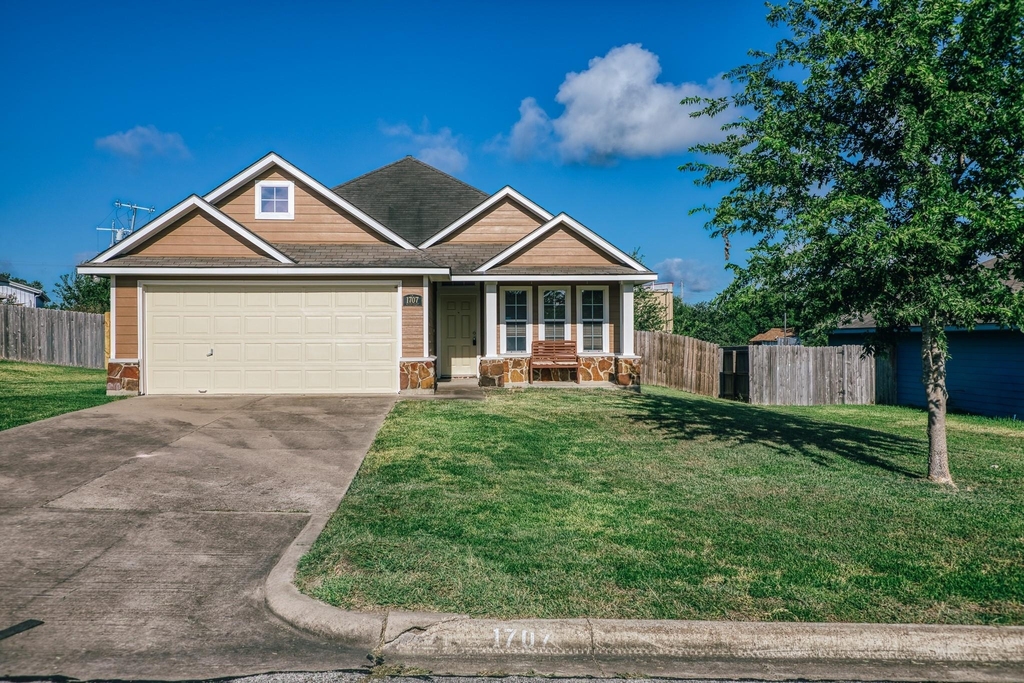 1707 Weaver Street - Photo 2