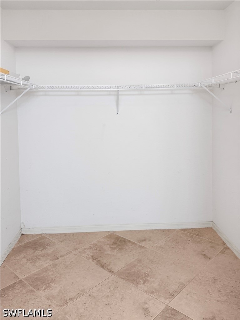 9660 Victoria Lane - Photo 15