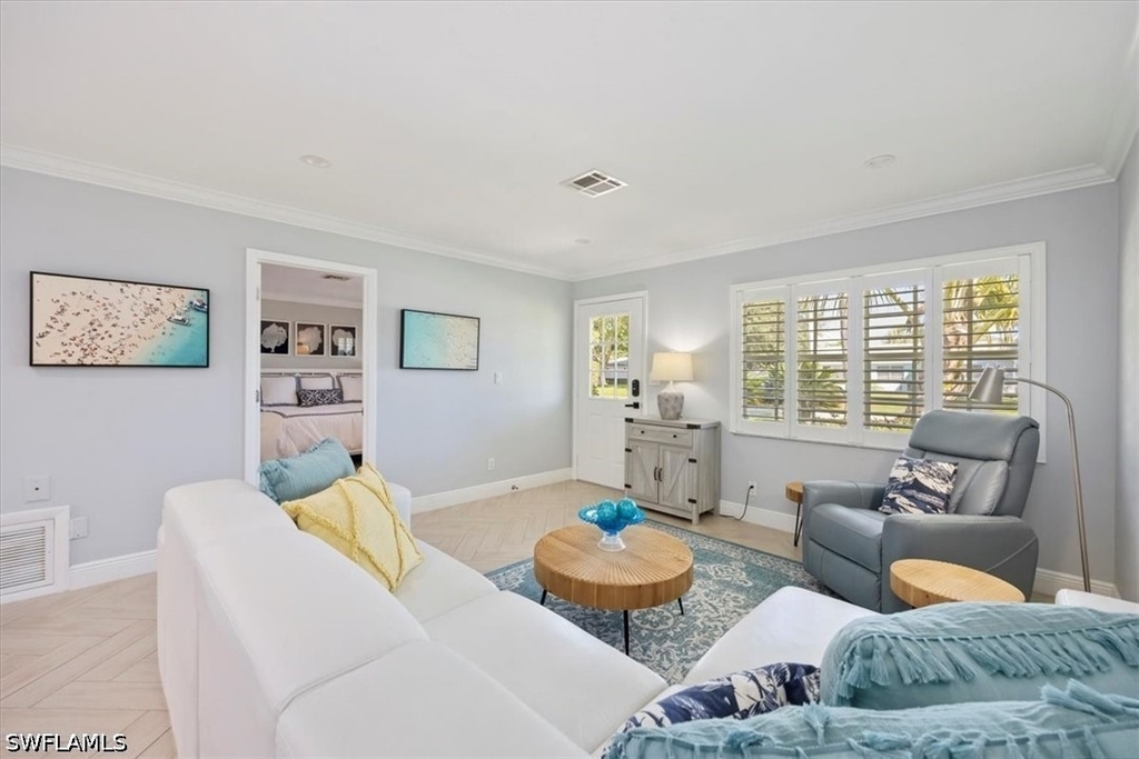 1236 13th Avenue N - Photo 4