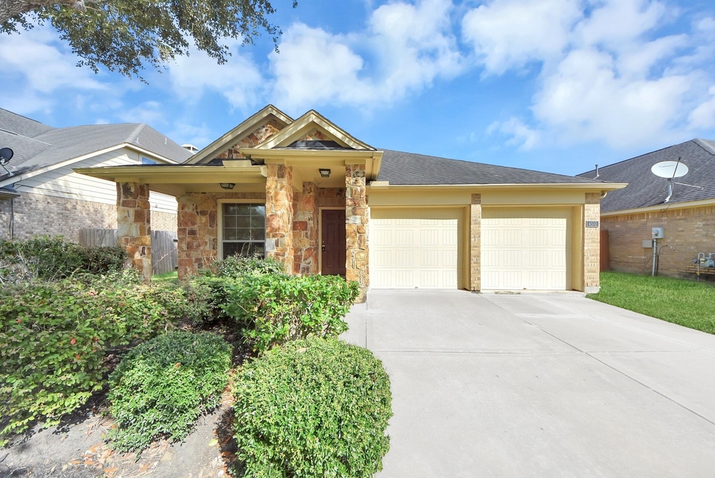 4510 Long Creek Drive - Photo 0