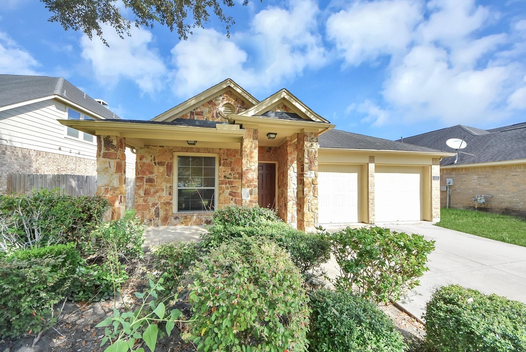 4510 Long Creek Drive - Photo 2