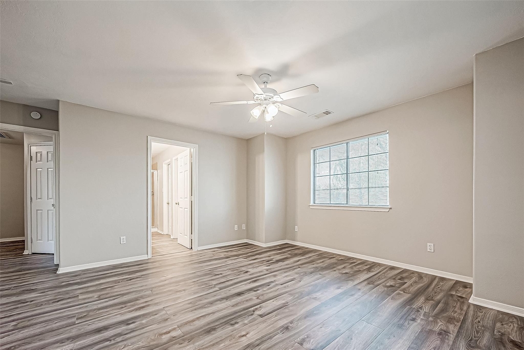 10043 Morocco Road - Photo 26