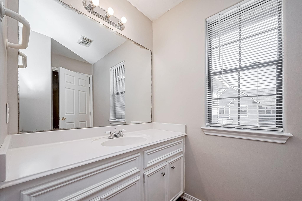 10043 Morocco Road - Photo 42