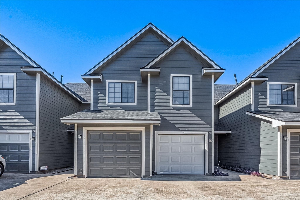 10043 Morocco Road - Photo 1