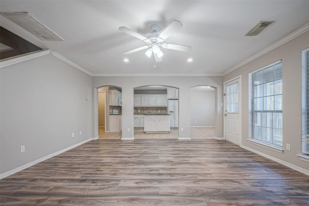 10043 Morocco Road - Photo 5