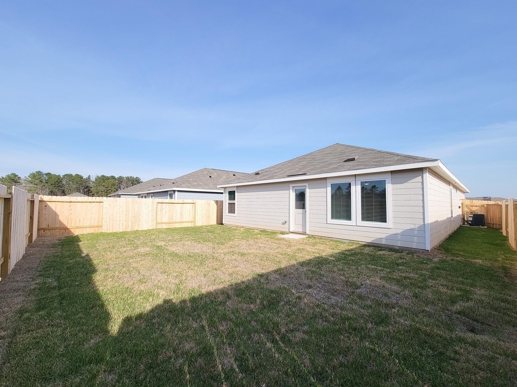 15671 Plum Brook Drive - Photo 35
