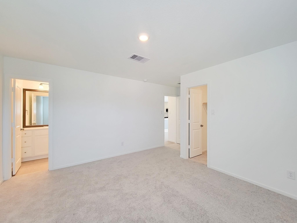 15671 Plum Brook Drive - Photo 26