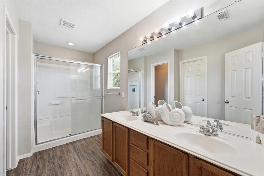 2903 Edgewick Elm Street - Photo 18