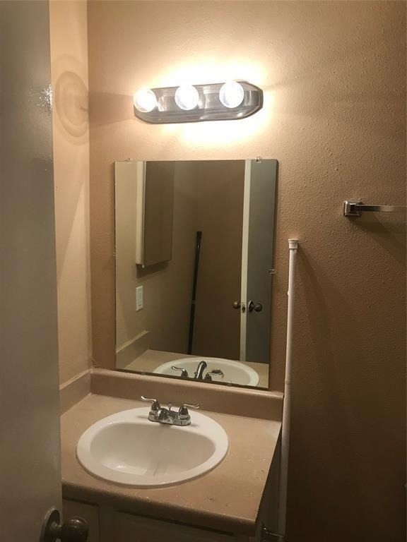 7724 W Gulf Bank Rd - Photo 2