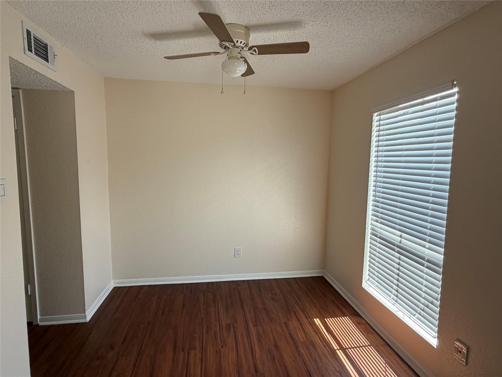 1516 Bay Area Boulevard - Photo 7
