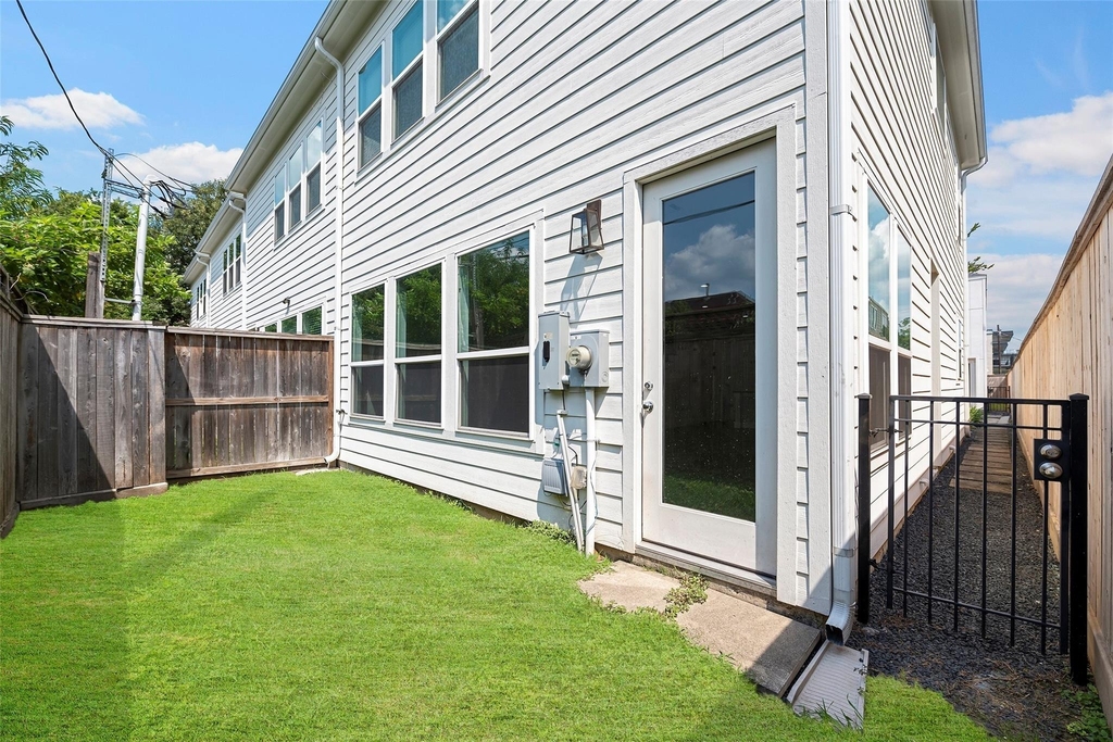 1606 Westside Gardens Ln Lane - Photo 12