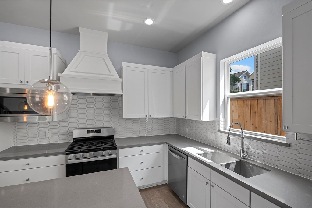 1606 Westside Gardens Ln Lane - Photo 5