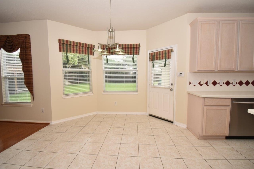 3810 Buckley Lane - Photo 7