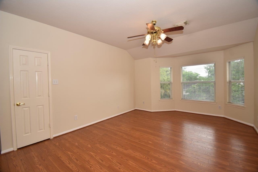 3810 Buckley Lane - Photo 3
