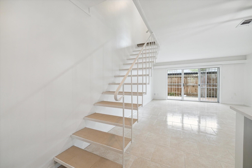 7821 Rue Saint Cyr Street - Photo 5