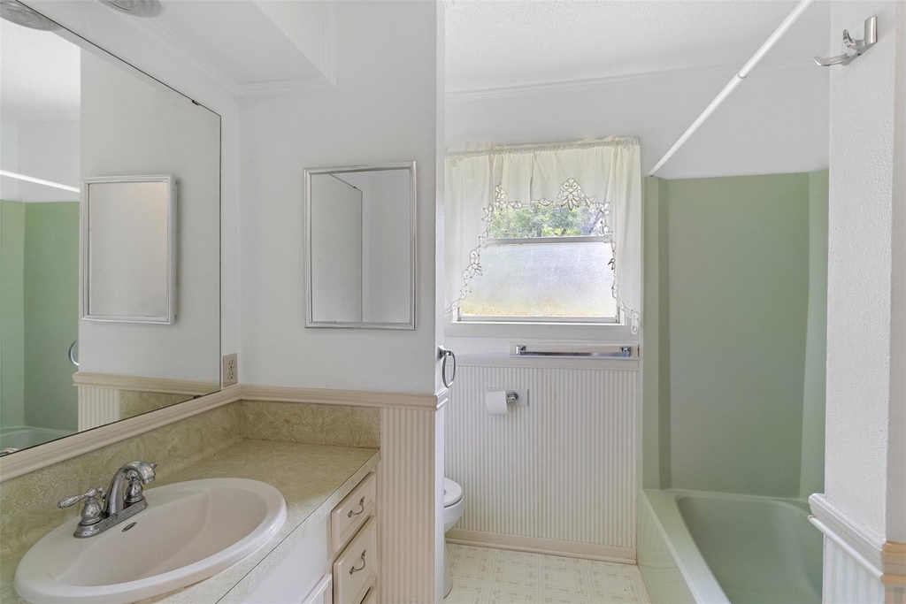 1205 Struss Lane - Photo 17