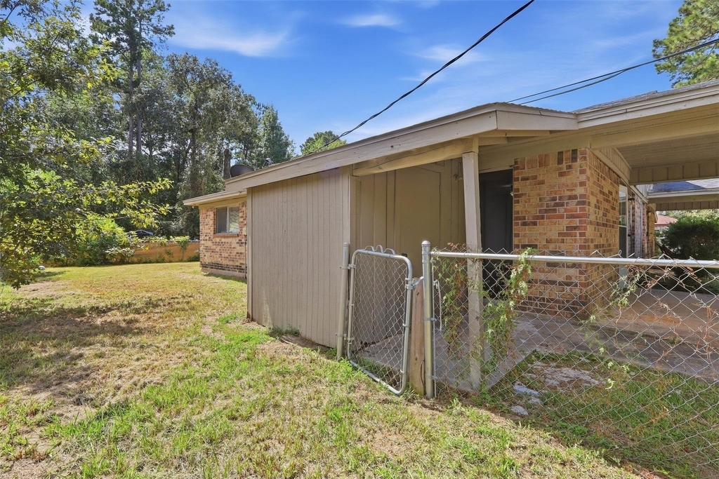 1006 Perry Street - Photo 13