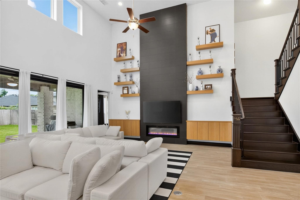 10514 Morning Oaks Drive - Photo 7