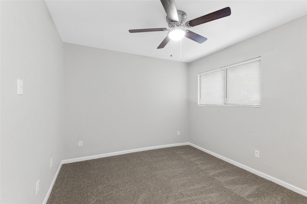 1701 Upland Drive - Photo 11
