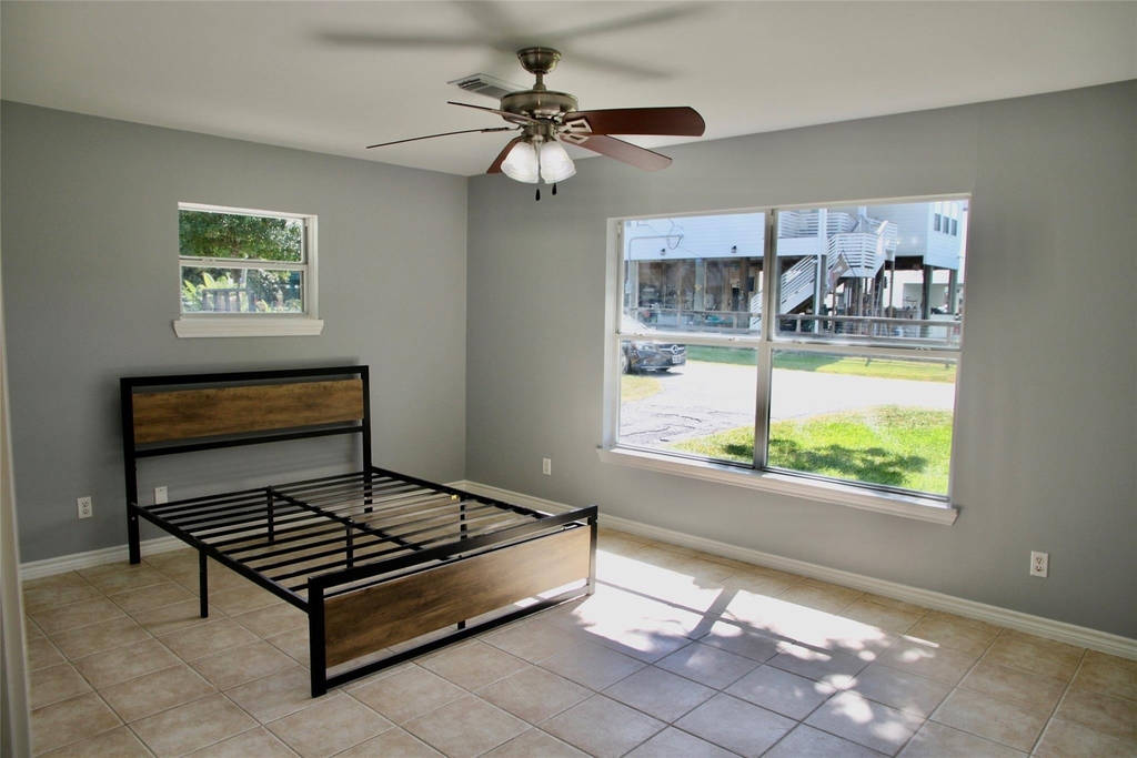 529 E Shore Drive - Photo 7