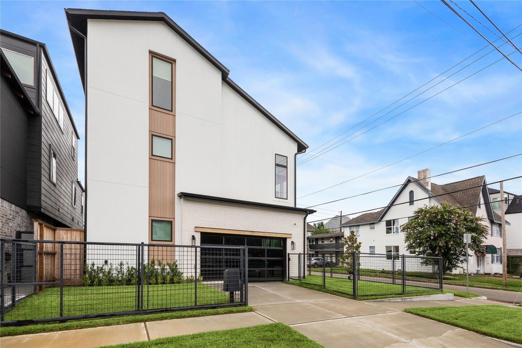 2012 Welch Street - Photo 0