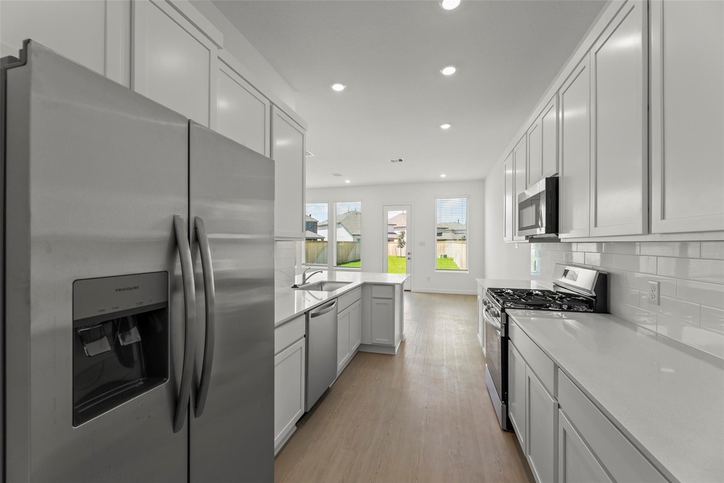 12523 Alligator Lake Court - Photo 9