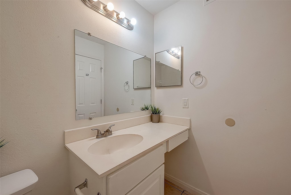 8201 Richmond Avenue - Photo 25