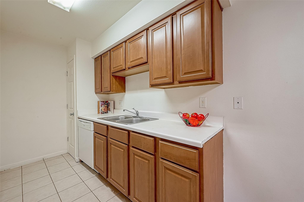 8201 Richmond Avenue - Photo 13