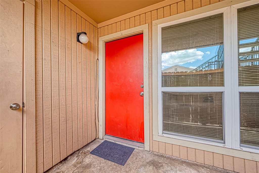 8201 Richmond Avenue - Photo 3